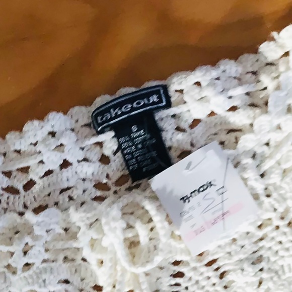 Pretty White Crochet Top - Picture 2 of 4